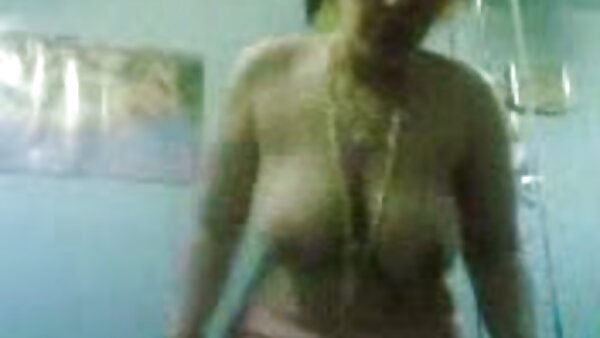 جوجه عکسهای سکسی زنهای چاق سبزه شلخته با سینه های بزرگ نوئل ایستون BBC را از سوراخ شکوه عبور می دهد
